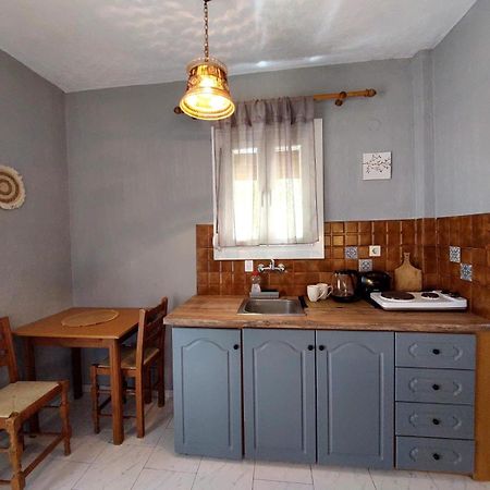 Georgia Apartments Stafylos Bagian luar foto