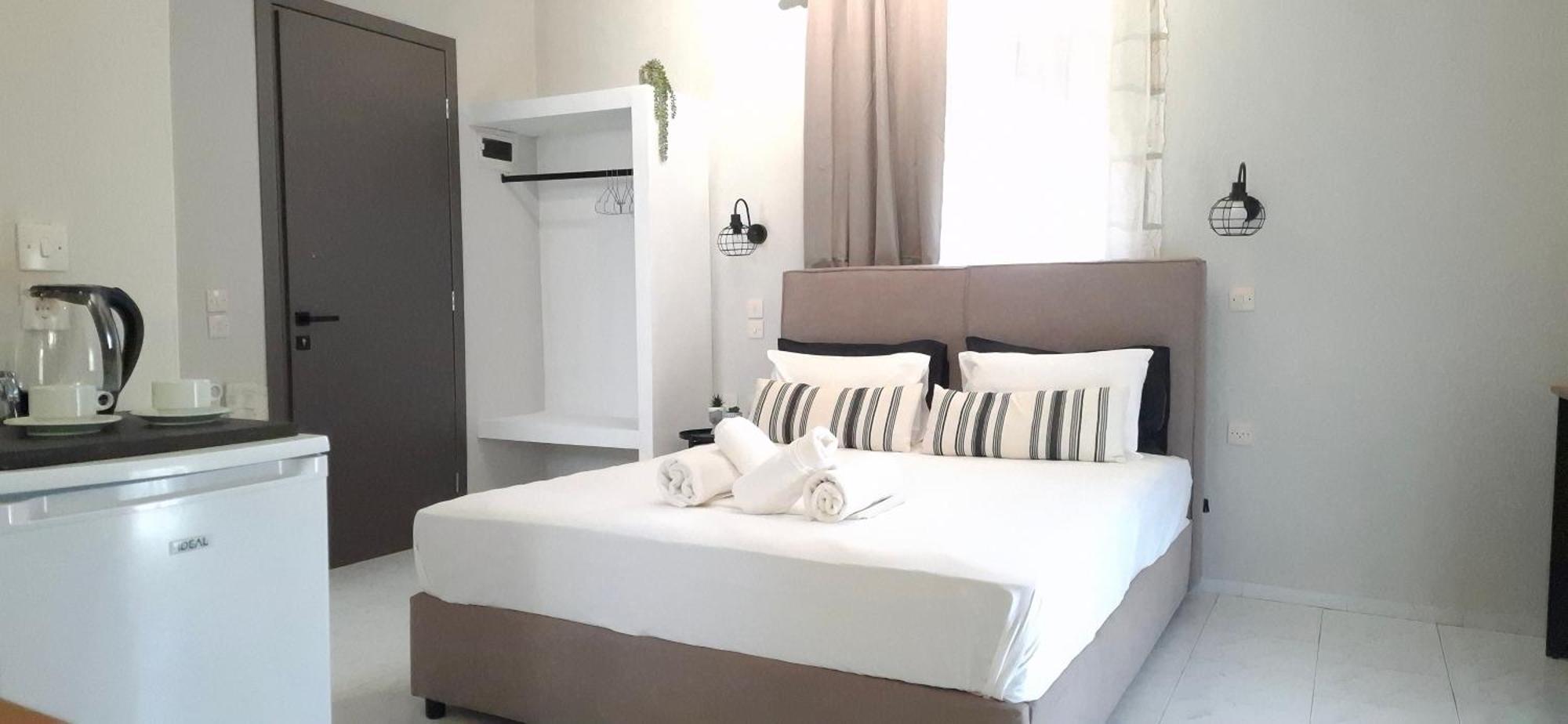Georgia Apartments Stafylos Bagian luar foto
